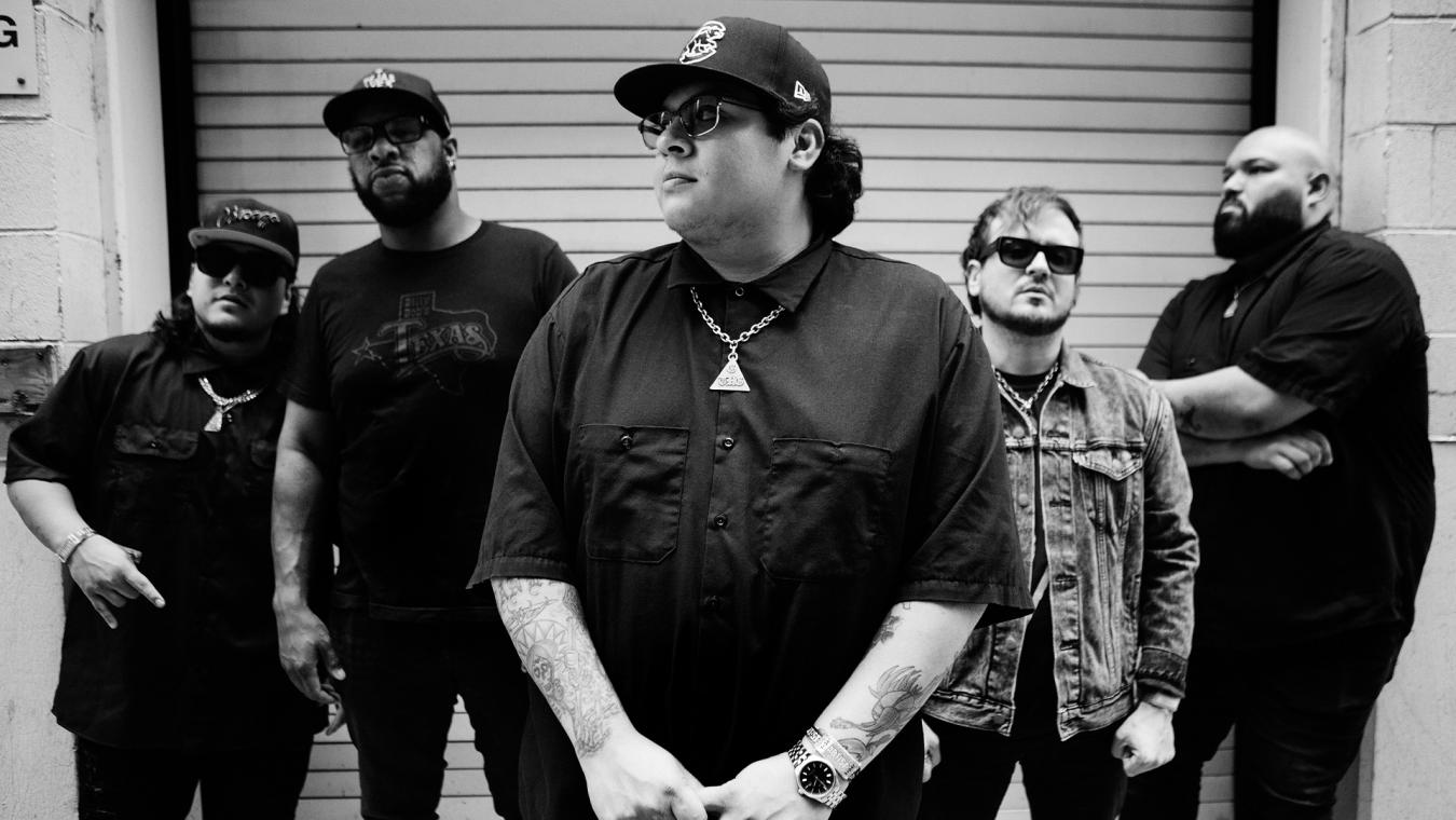 Giovannie & The Hired Guns